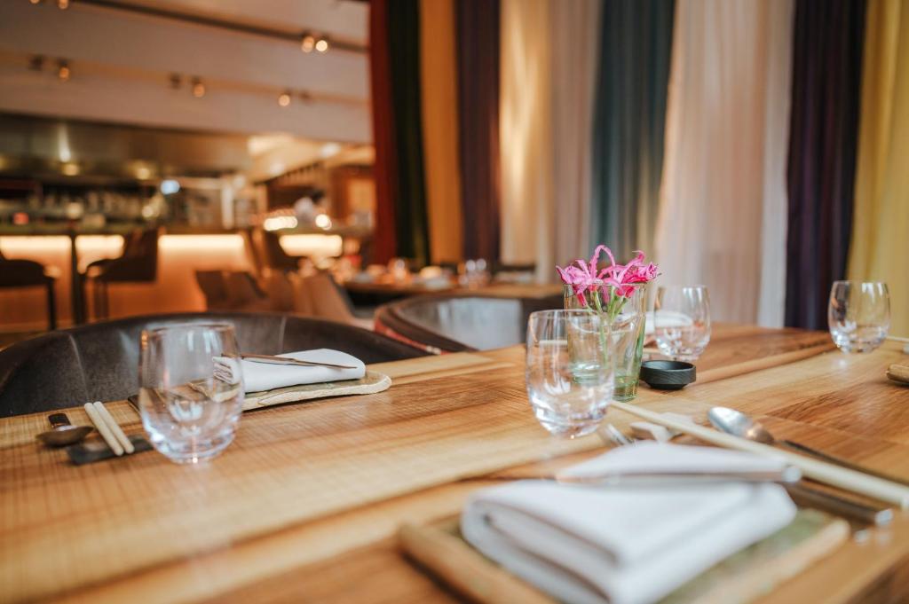 Orania.Berlin - Resim 32