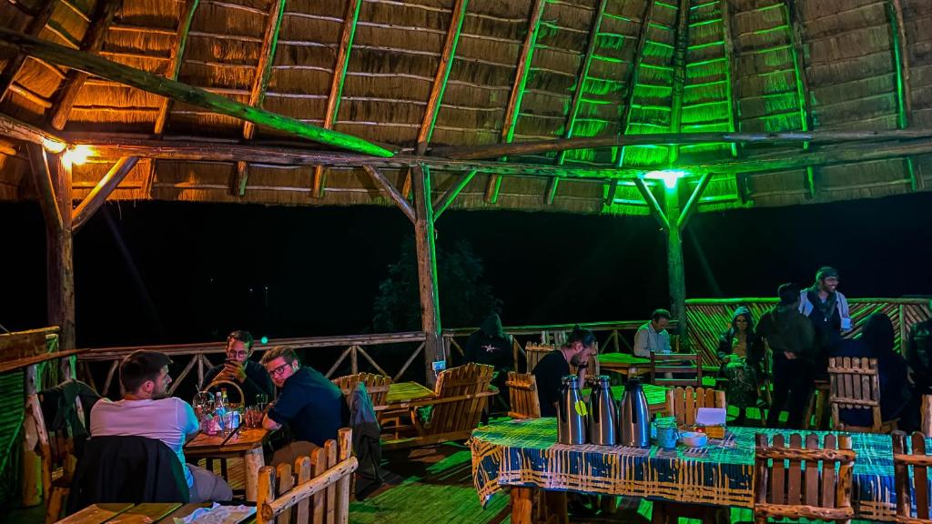 Restaurace v ubytování Paradise Eco-Hub