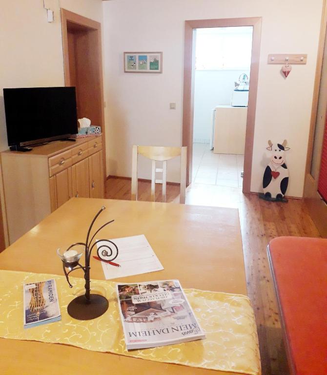 TV a/nebo společenská místnost v ubytování Gästehaus Lipnik