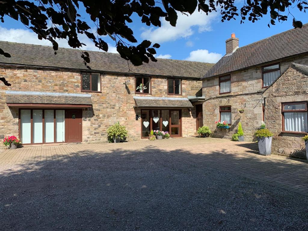 Shawgate Farm Guest House in Foxt, Staffordshire, England