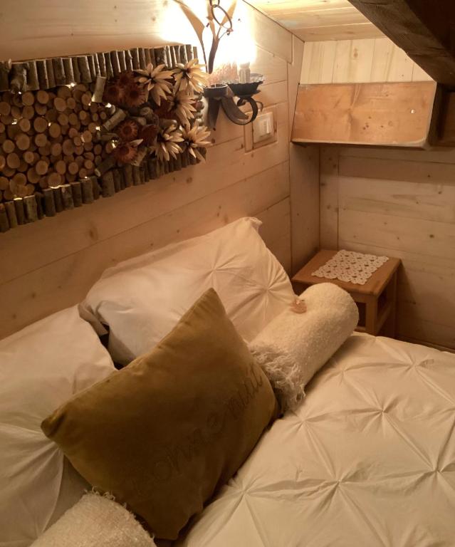 Postel nebo postele na pokoji v ubytování dolceMente