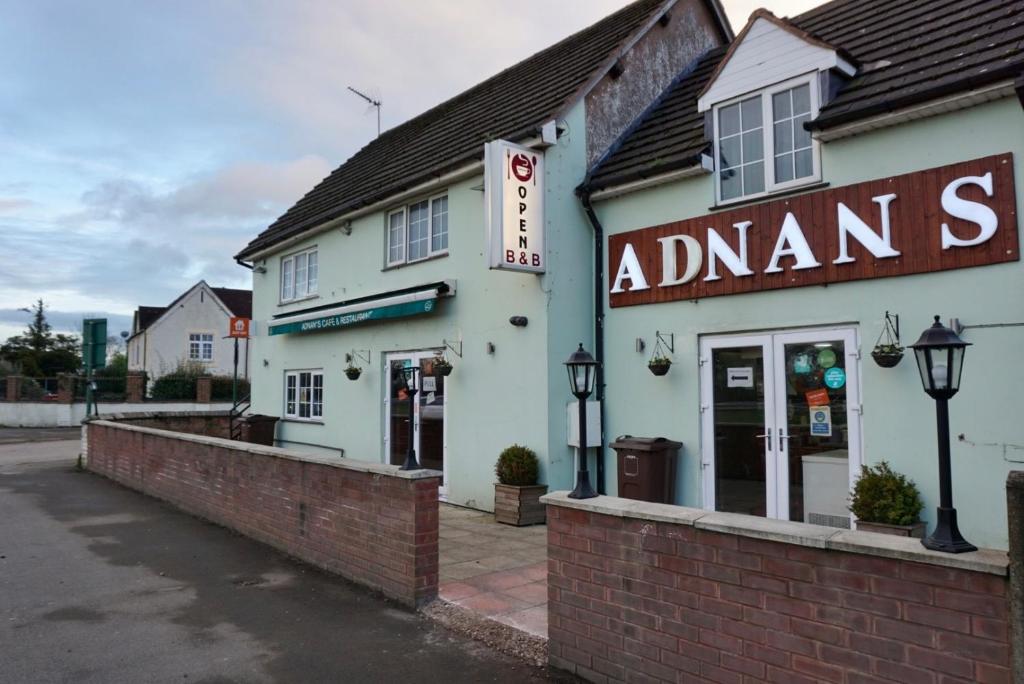 OYO Adnans Hotel