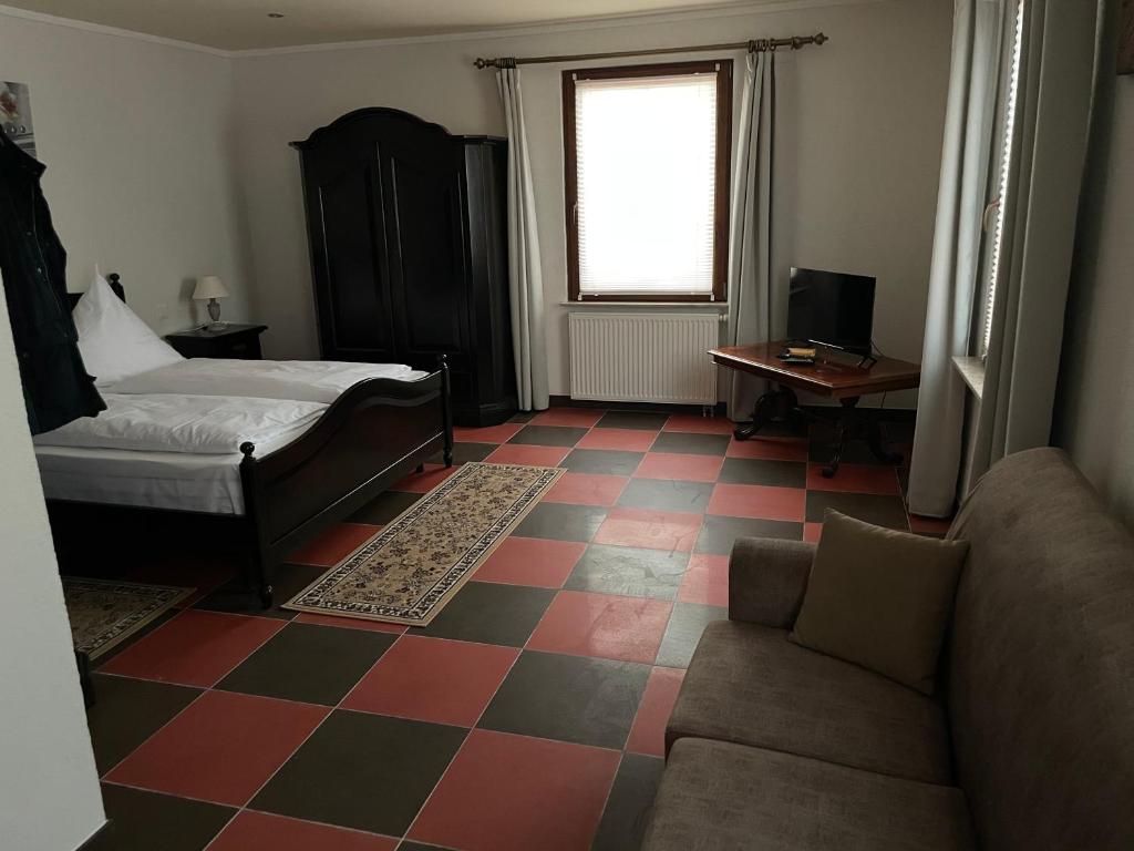 Postel nebo postele na pokoji v ubytování Hotel Roma