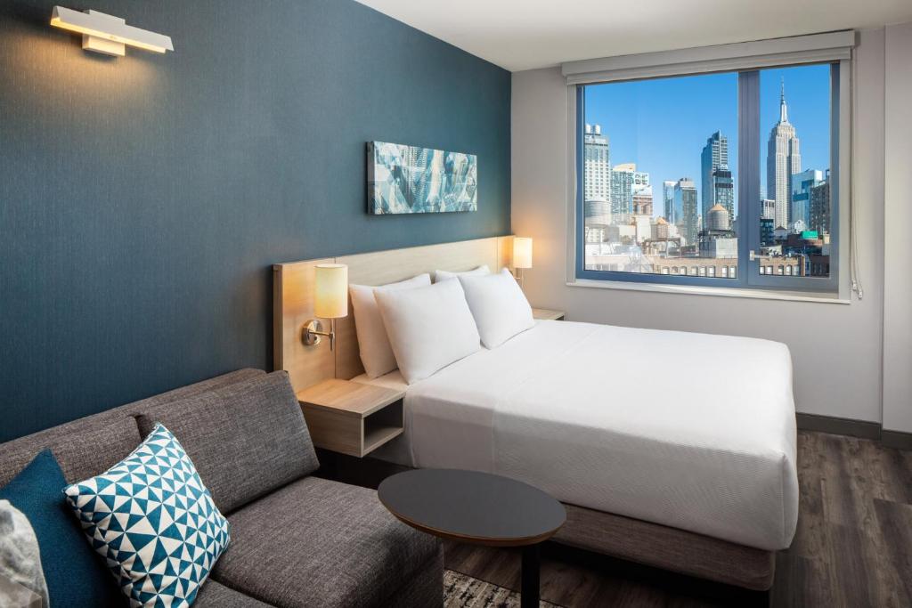 Hyatt Place New York Chelsea - King Room With Sofa Bed And City View