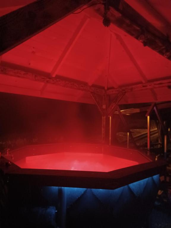 Fotografia z galérie ubytovania Willa Sulimówka - Noclegi Zakliczyn dom basen bania sauna SPA v destinácii Zakliczyn