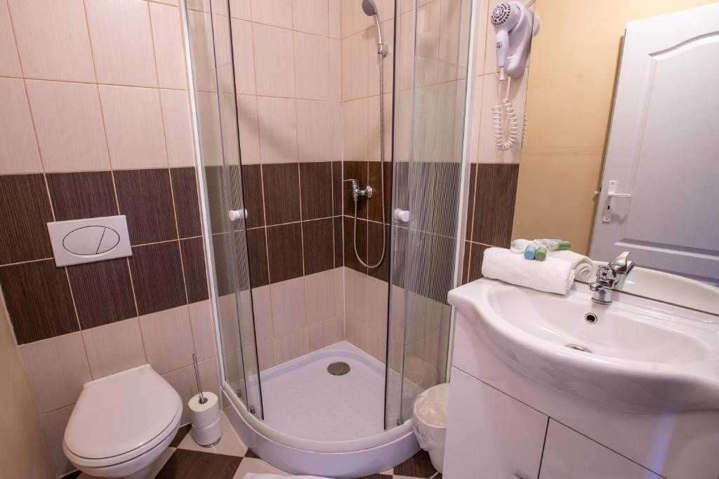 Penzion Sofinata & Pizzeria Špindlerův Mlýn - Habitación Doble Pequeña