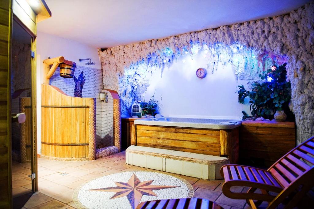 Posezení v ubytování Perła Karkonoszy SPA - W samym centrum Karpacza