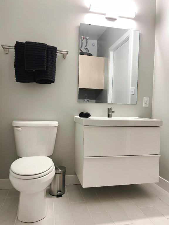 Sleepover Studio Apartments Des Moines - Apartamento Con Ducha