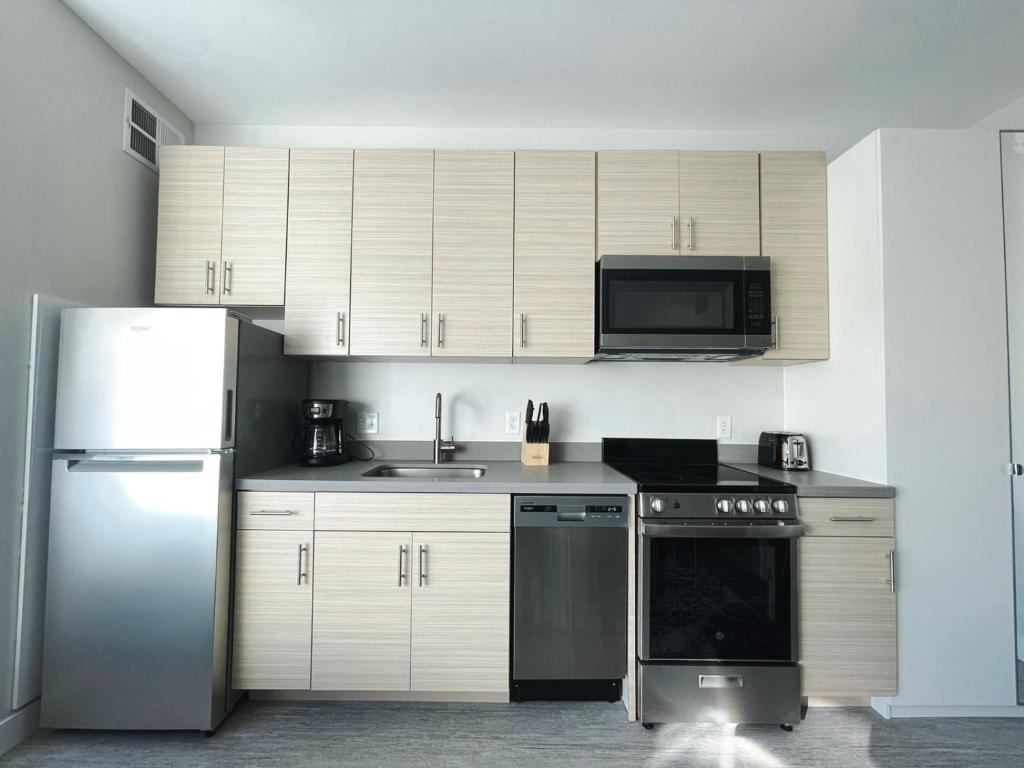 Sleepover Studio Apartments Des Moines - Apartamento De Lujo