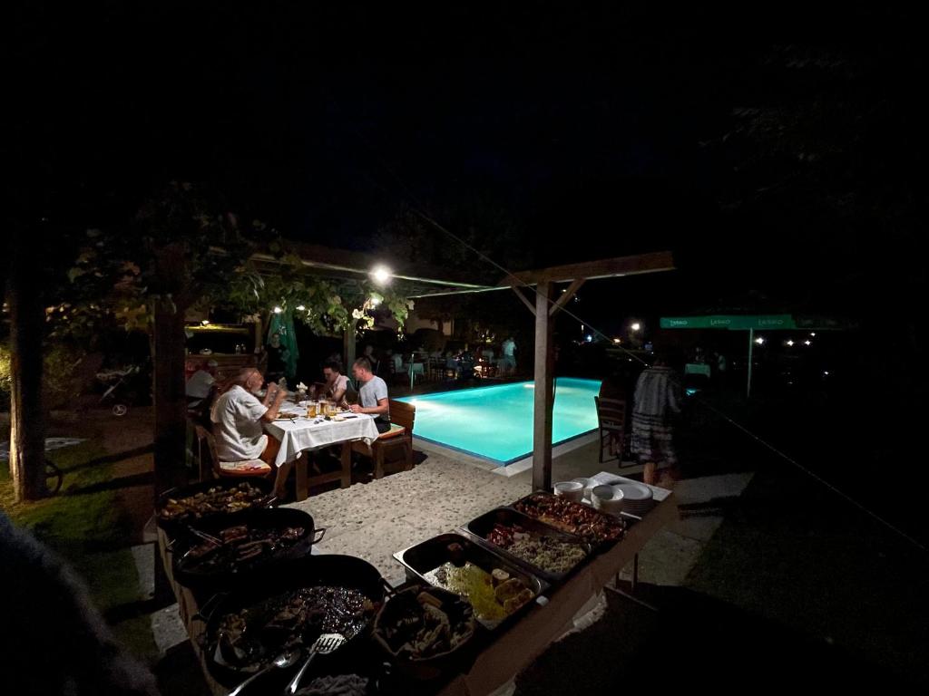 Piscina di Martinova izba - Rooms & Apartments o nelle vicinanze