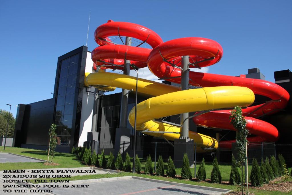 Bazén v ubytování Hotel Olimpijski nebo v jeho okolí