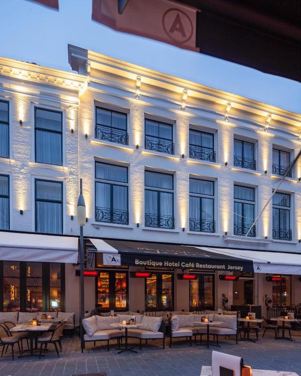 Budova, kde se hotel nachází