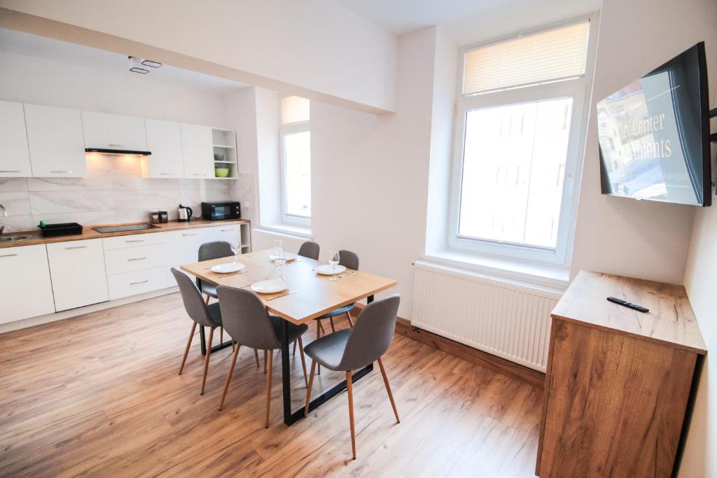 Kuchyňa alebo kuchynka v ubytovaní Apartament City Center Standard 6