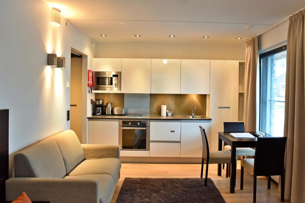 Levi Suites Levi Gold - Studio 2+2 C23