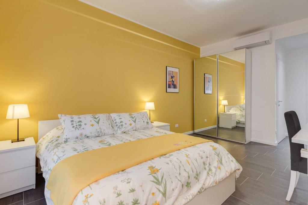 Łóżko lub łóżka w pokoju w obiekcie AV Domus Vatican St.Peter B&B
