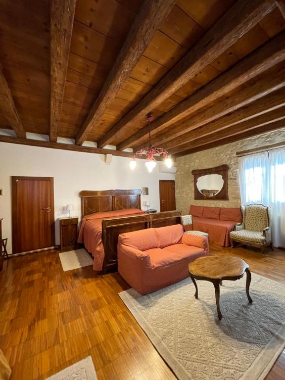 Część wypoczynkowa w obiekcie Agriturismo Le Vescovane