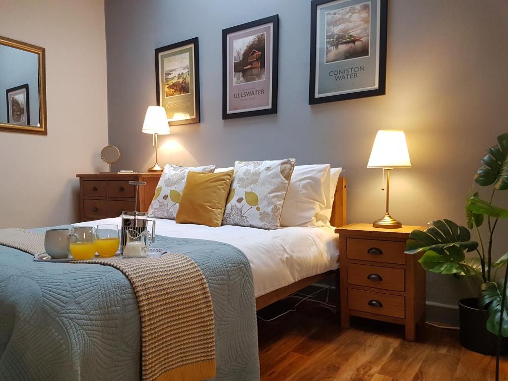 Oak Leaf, Dog Friendly Central Windermere Studio Apartment, Windermere (updated prices 2024)