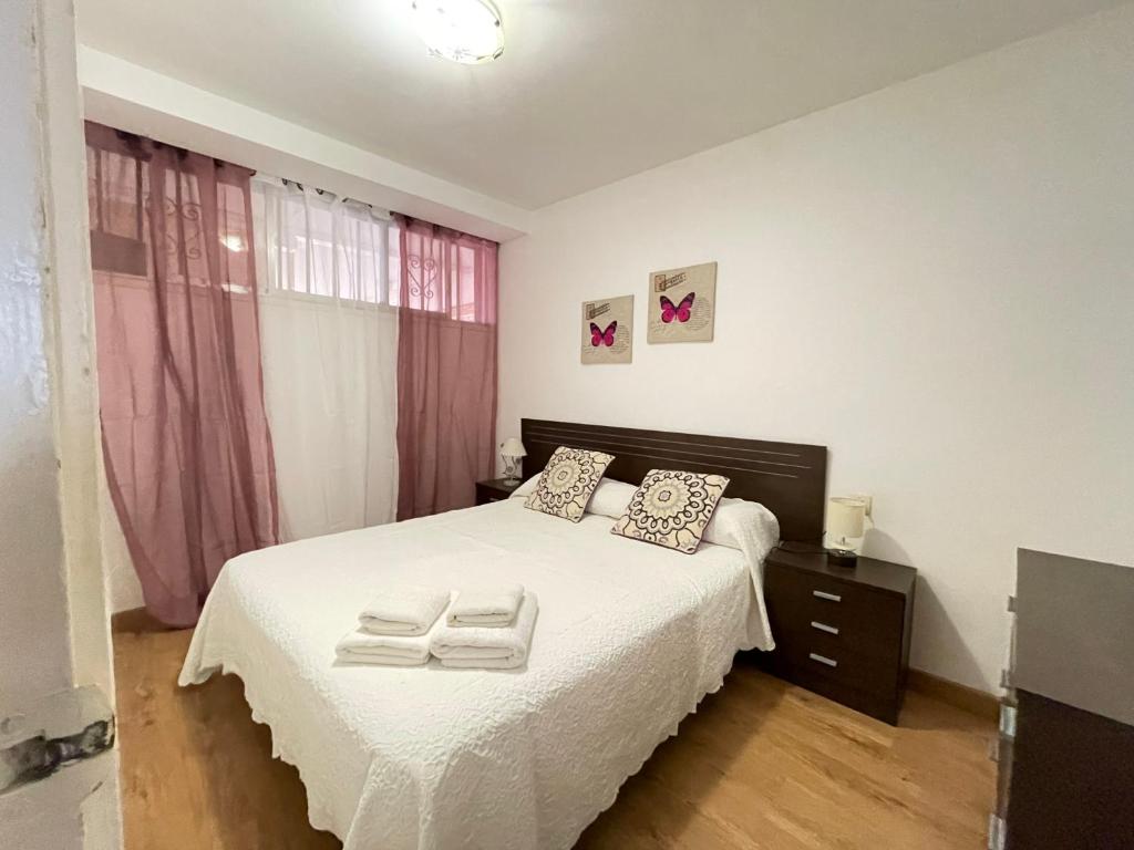 Postel nebo postele na pokoji v ubytování Playa Honda Lovely Home Las Americas -