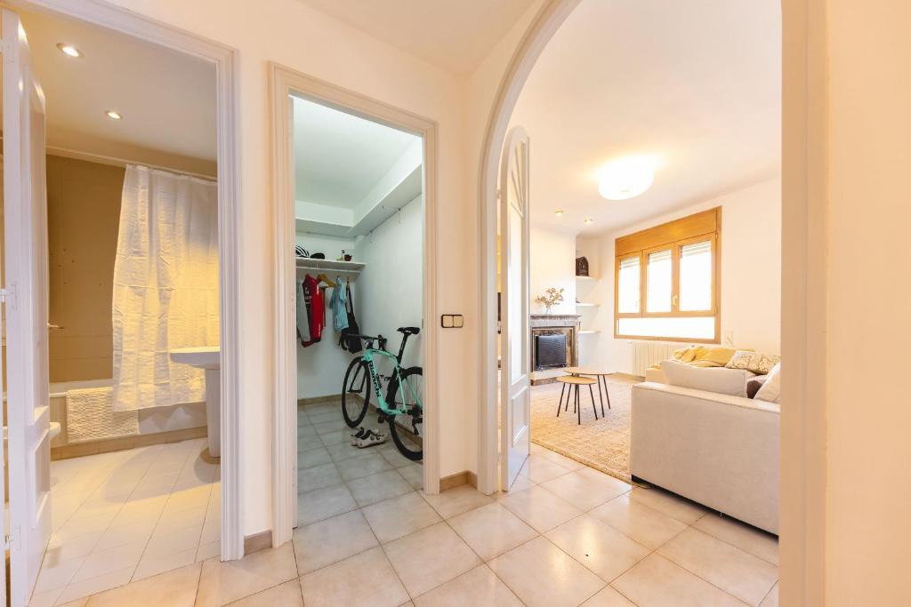 Koupelna v ubytování Bravissimo El Lleó, bright 4-bedroom apartment