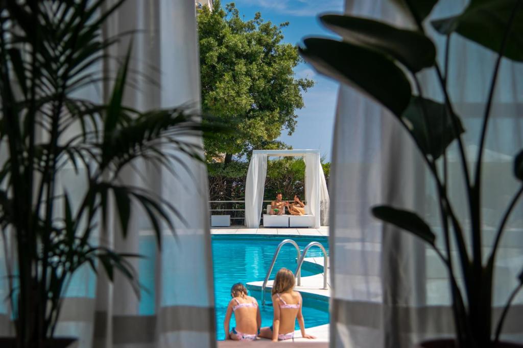 Bazén v ubytování Oxygen Lifestyle Hotel nebo v jeho okolí