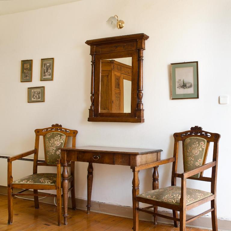Zdjęcie z galerii obiektu Hotel Omiros w mieście Ermupoli