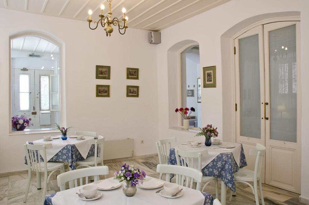 Zdjęcie z galerii obiektu Hotel Omiros w mieście Ermupoli
