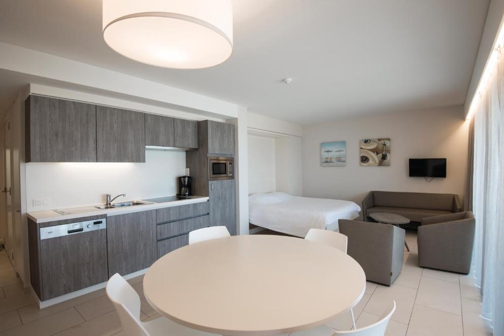 Vayamundo Oostende - Apartments - Resim 15