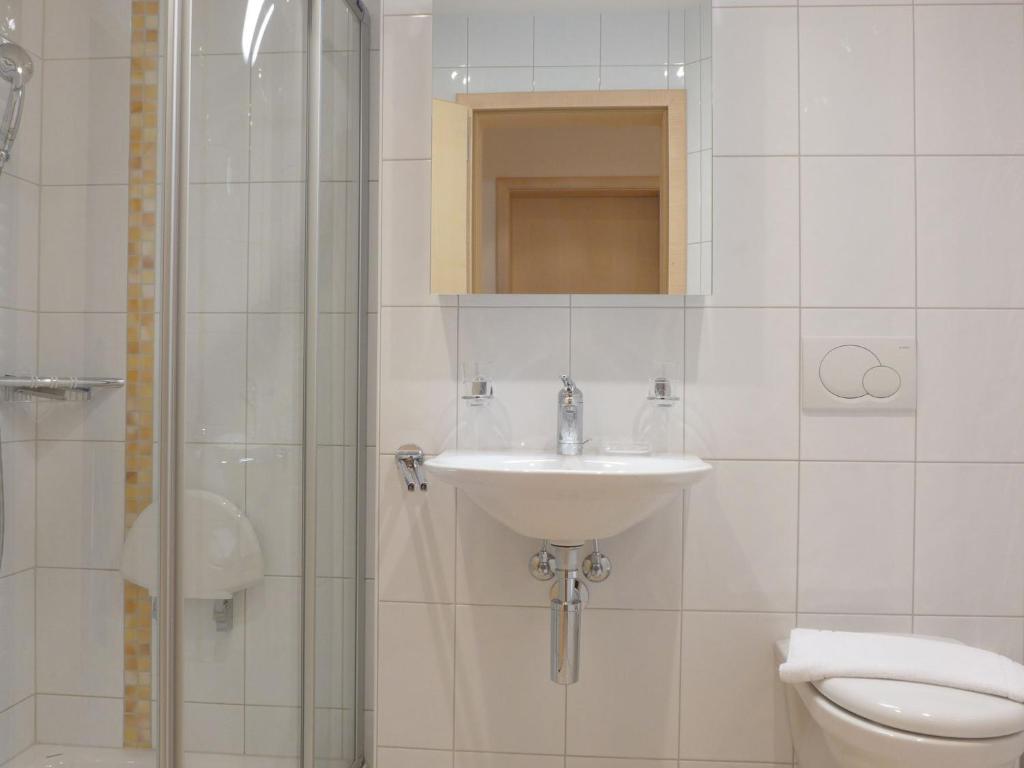 Koupelna v ubytování Apartment Bella Vista Apt- No- 10 by Interhome