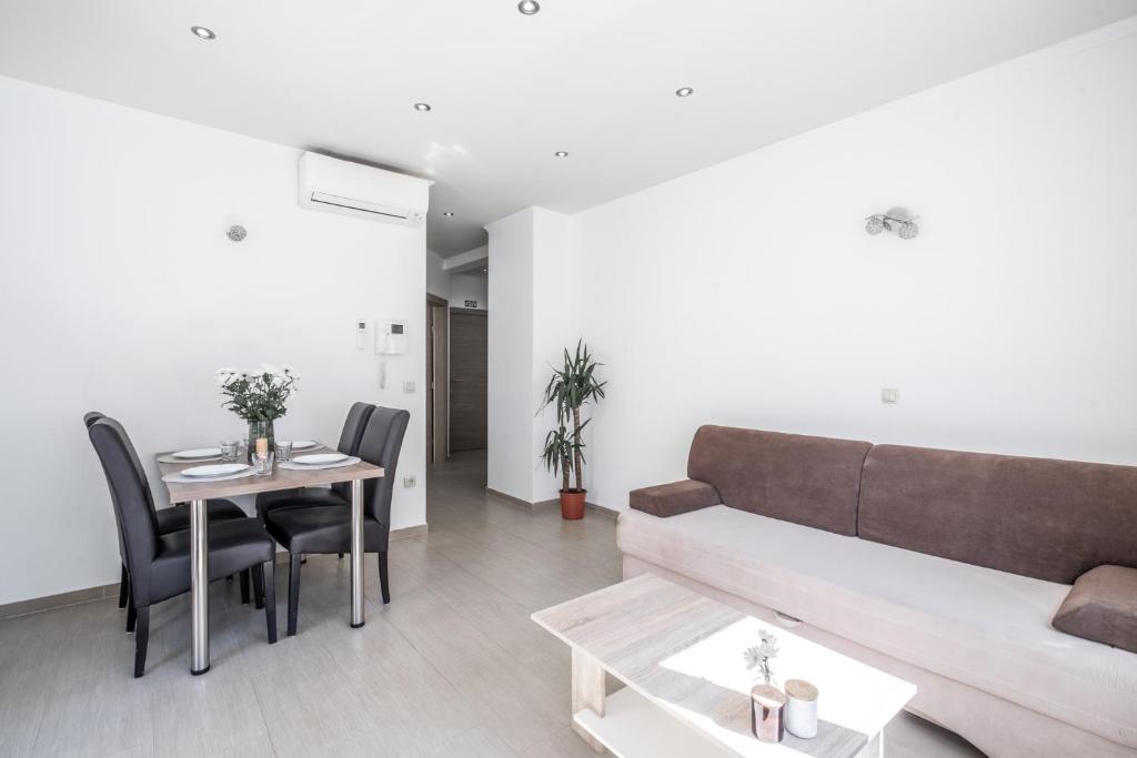 Villa Cavar, Apartments Close to the Beach - Apartamento De Una Habitación