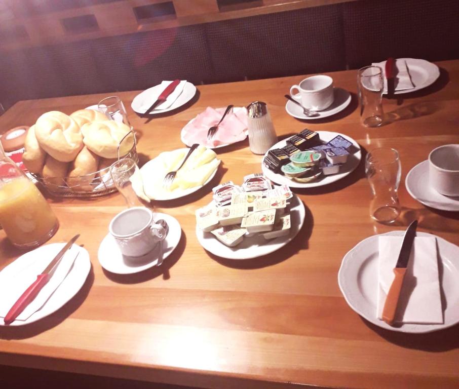 Jídlo v hotelu nebo okolí