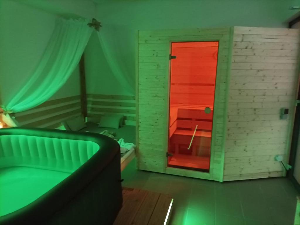 A seating area at Private Relax Armonia Wellness Apartment