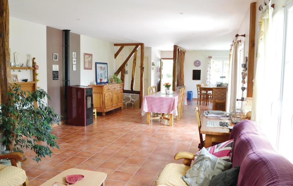 Gite De La Lombardie - Maison De Vacances 3 Chambres