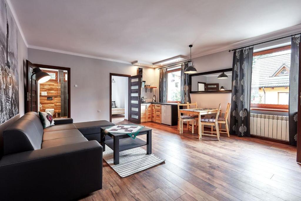 Posedenie v ubytovaní Apartamenty Na Wilcznik Zakopane