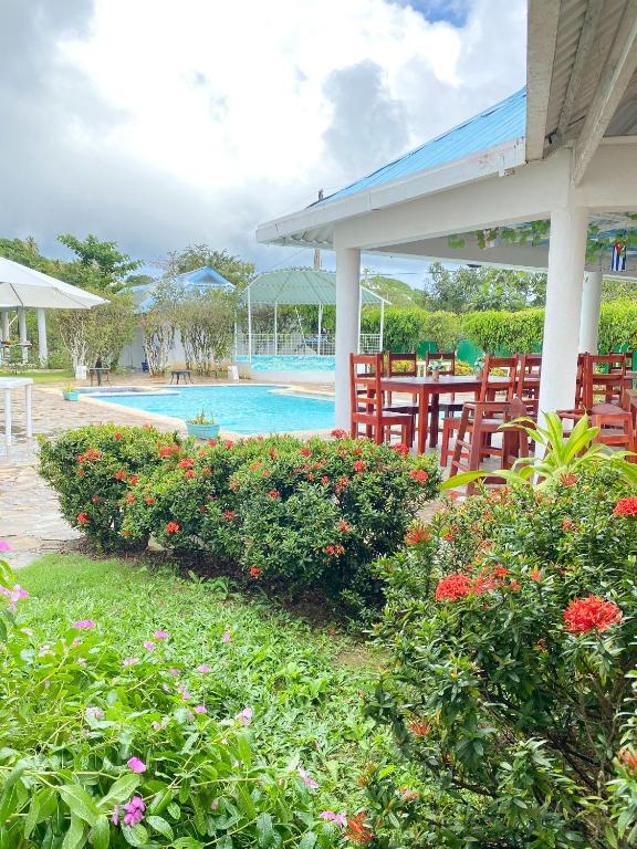 Piscina di LUTIX HOTELS o nelle vicinanze