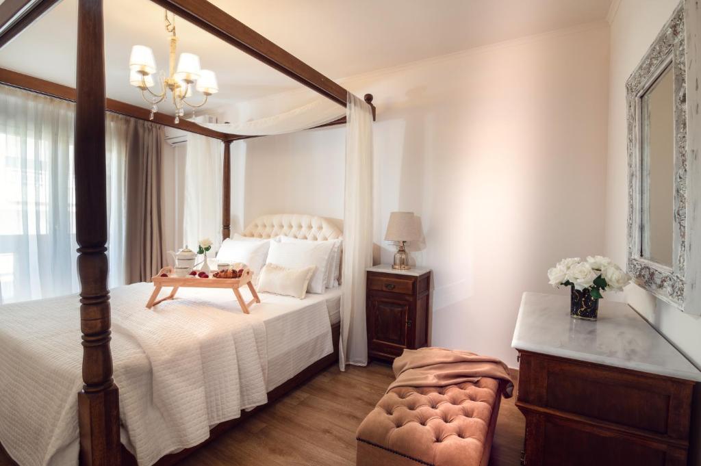 Postel nebo postele na pokoji v ubytování Maison Downtown Luxury Apartments!