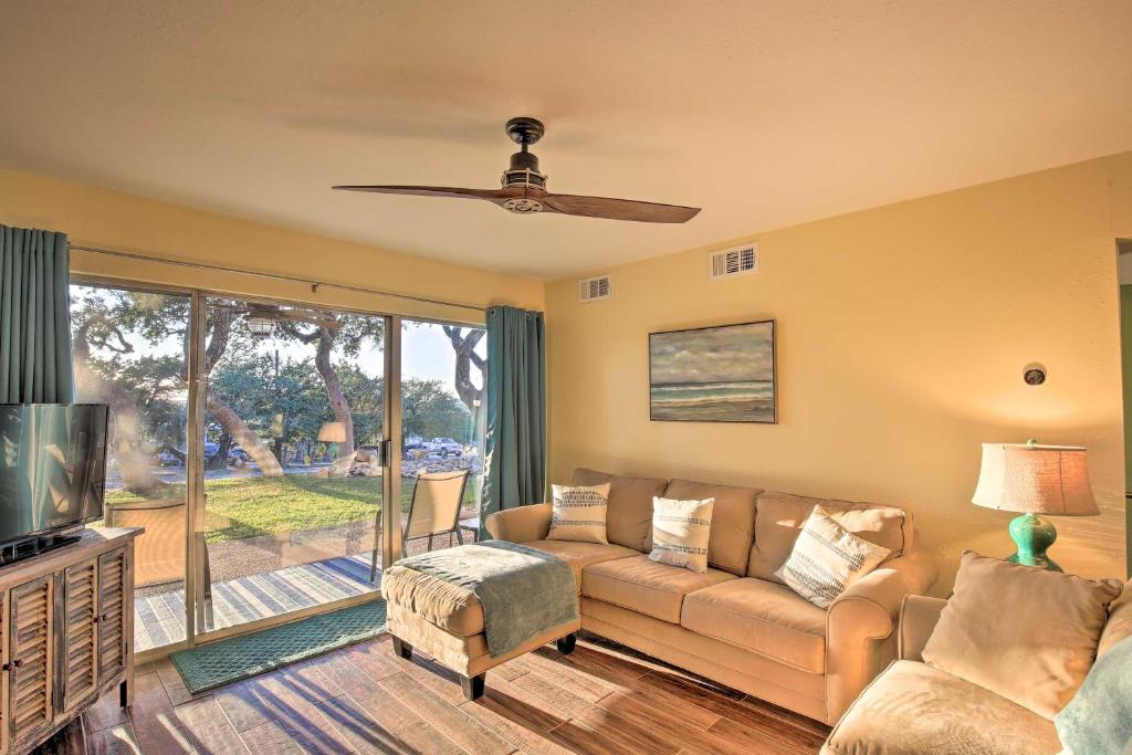 Canyon Lake Condo about 2 Mi to Lake and Marina!, Canyon Lake (updated