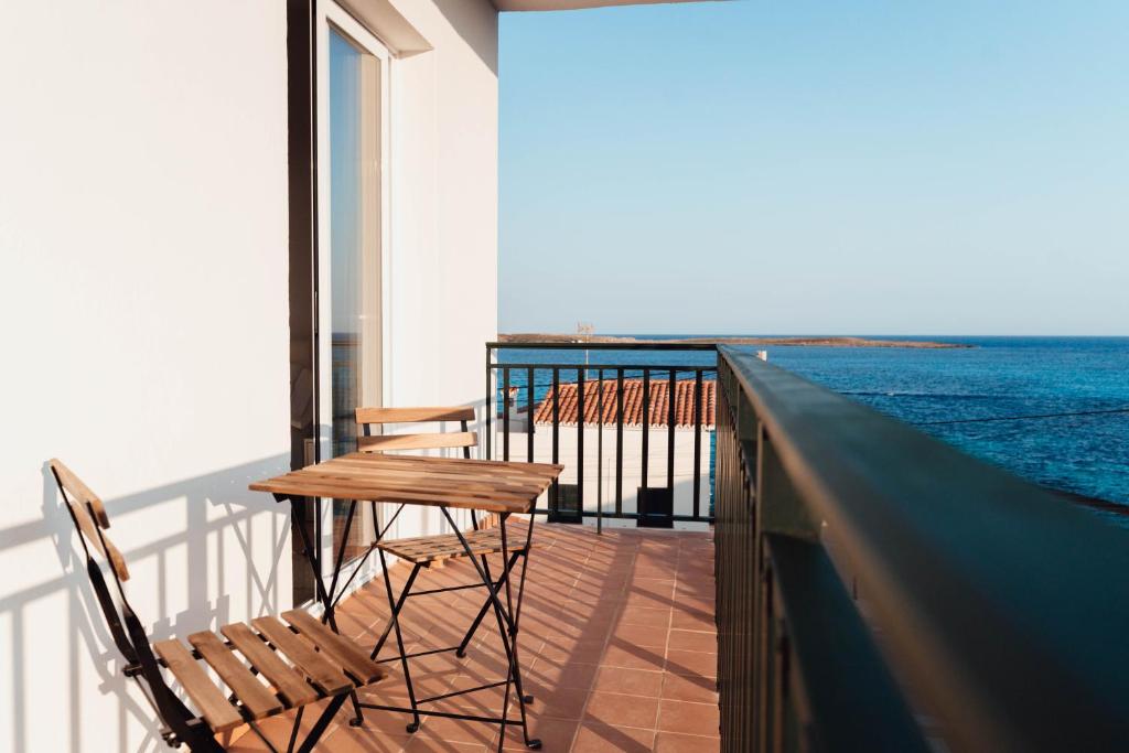 Hostal Noray, Punta Prima – Tarifs 2023