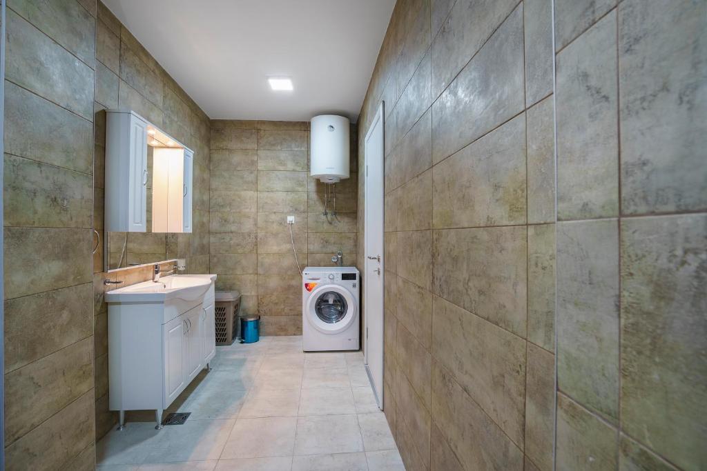 Adria Lux Apartments Sveti Stefan - 17