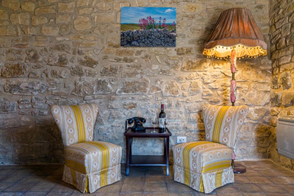 Posezení v ubytování Masseria Fortificata Lo Zafferaneto