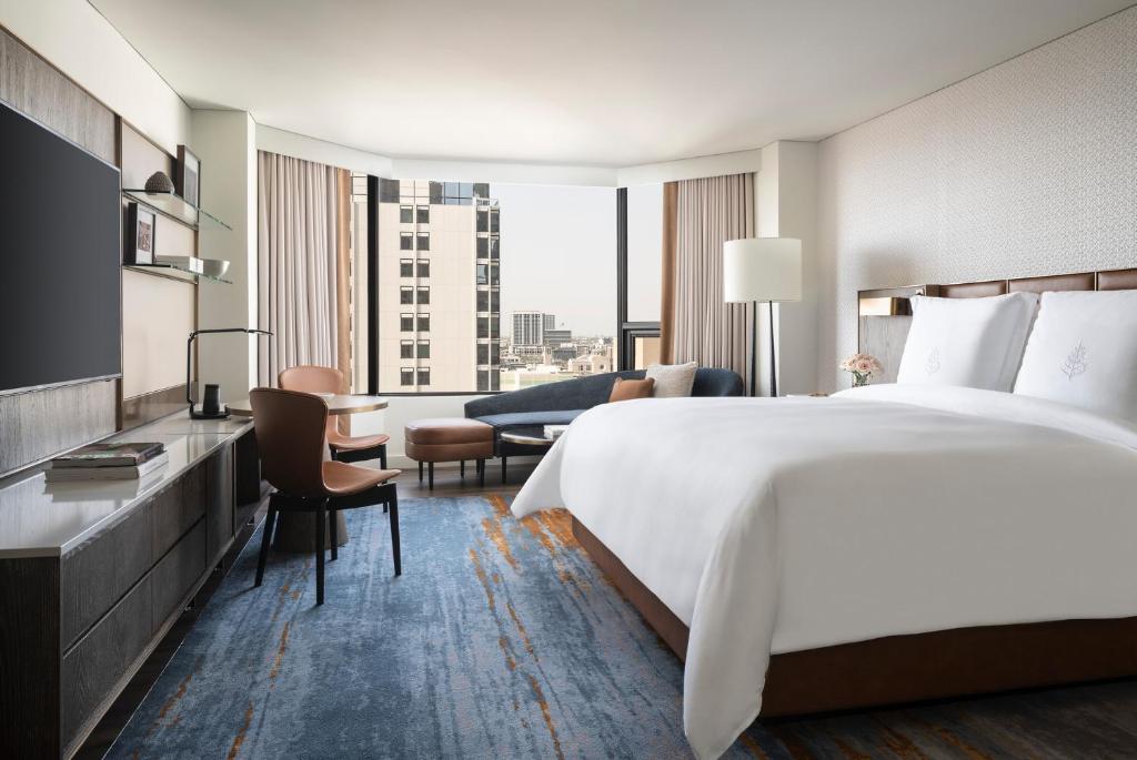 Four Seasons Hotel Houston - 