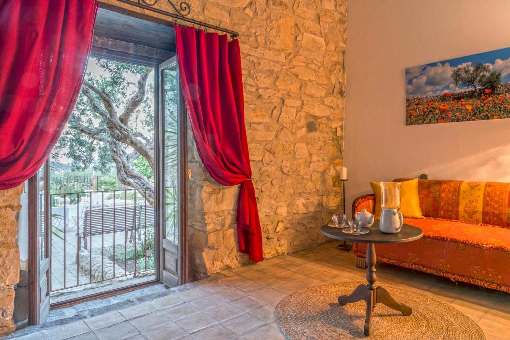 Posezení v ubytování Masseria Fortificata Lo Zafferaneto