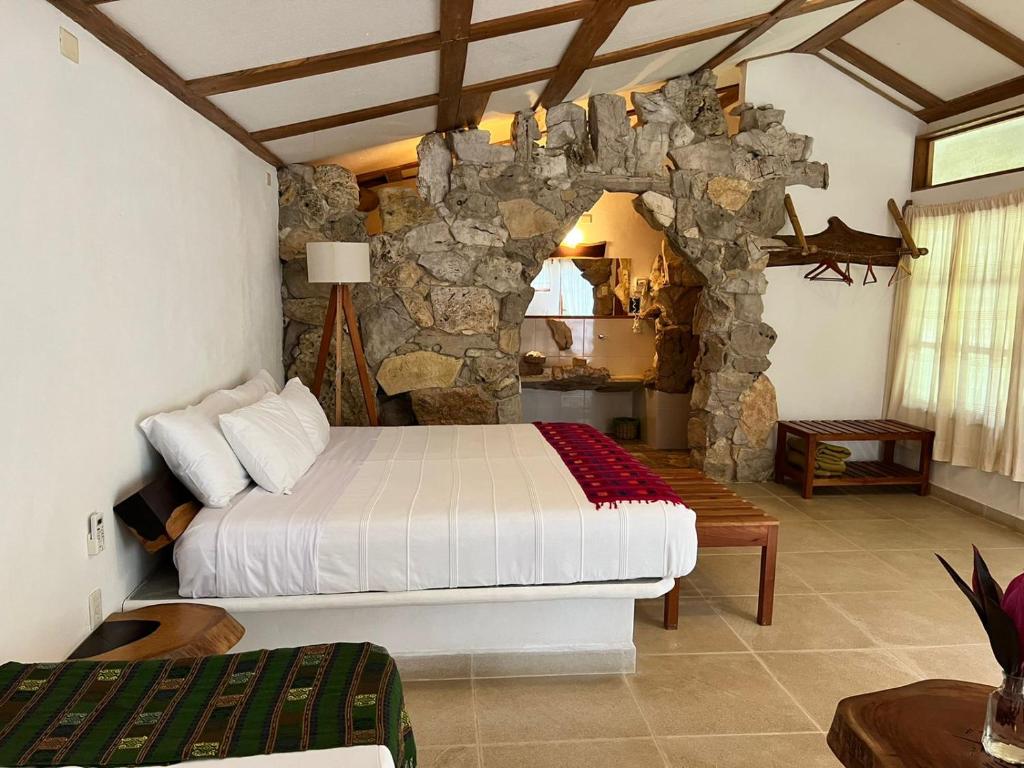 A bed or beds in a room at Finca Vallescondido