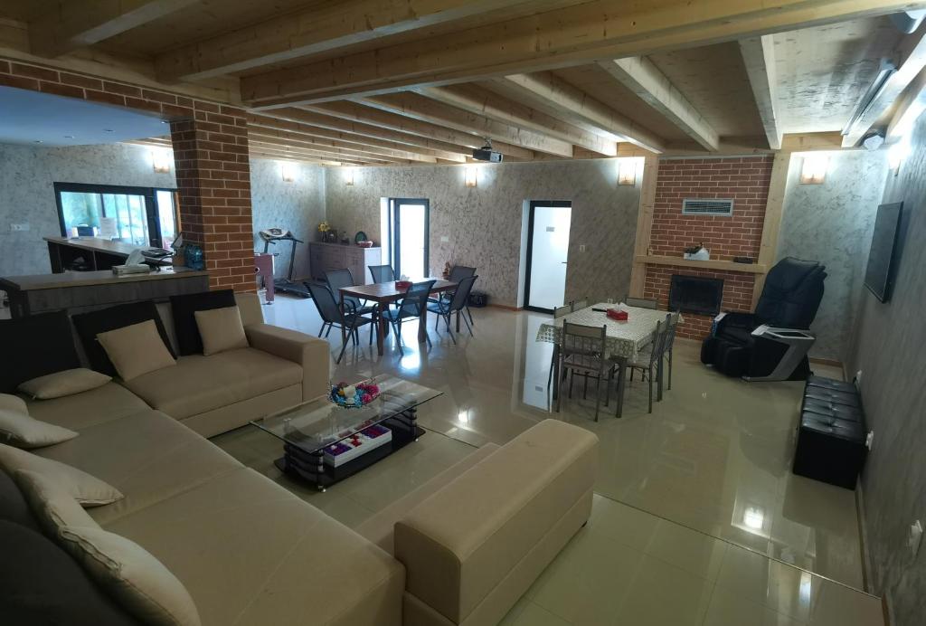 Posezení v ubytování DNT HOUSE &spa