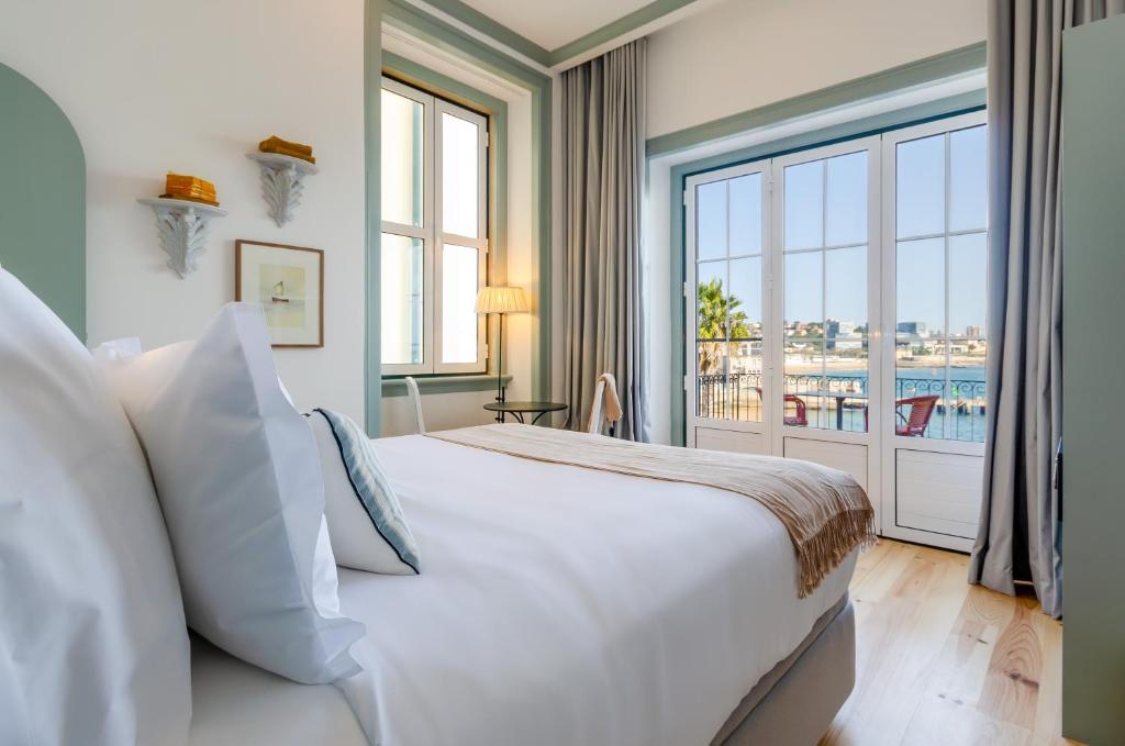 Westlight Cascais Chalet - Adults Only - Double Room With Balcony And Sea View