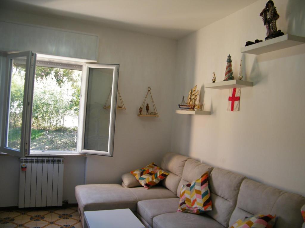 Zdjęcie z galerii obiektu APPARTAMENTO IN RESIDENCE w mieście Deiva Marina