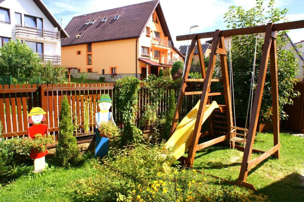 Herní místnost nebo prostor pro děti v ubytování Vila Ema