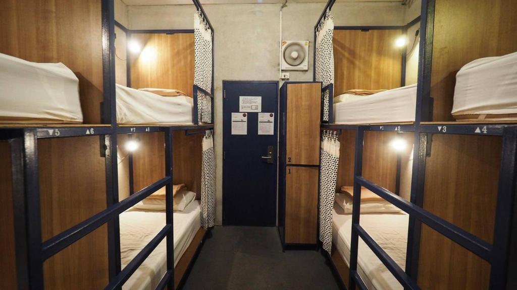 
Bed in 8-Bed Mixed Dormitory Room
