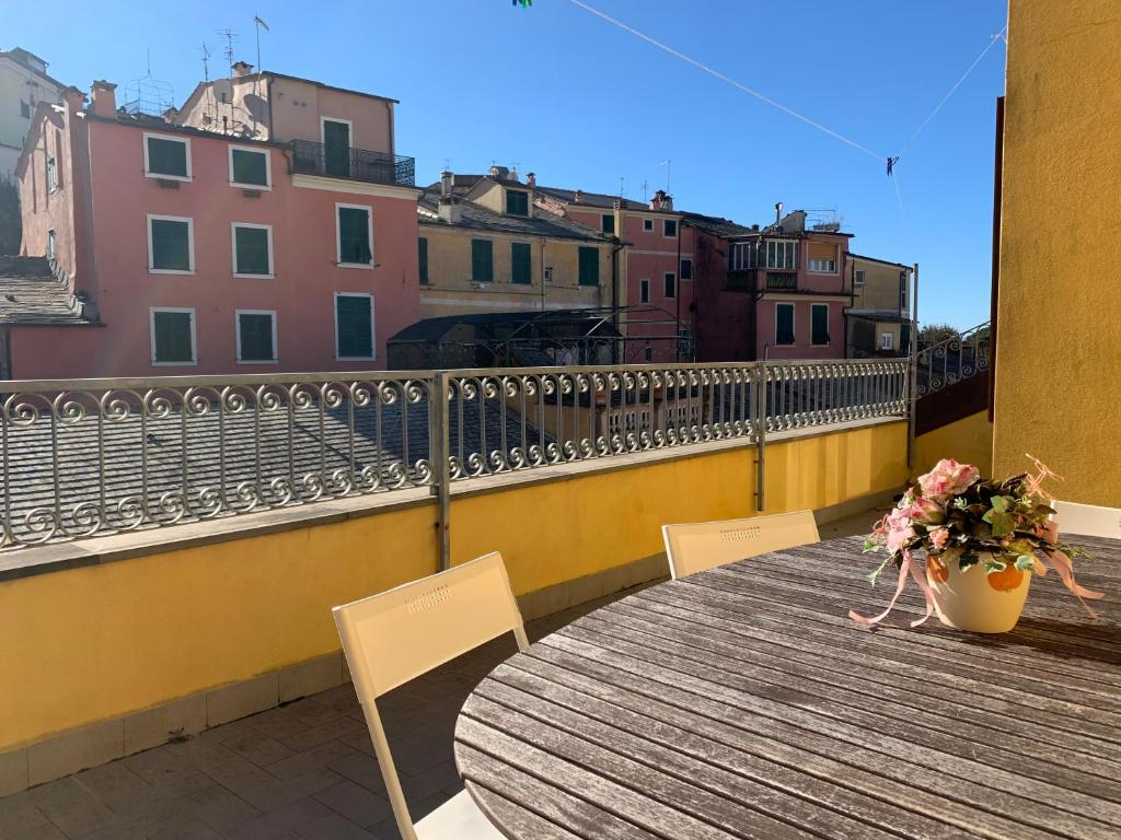 Balkon atau teras di Appartamento Dante Alighieri