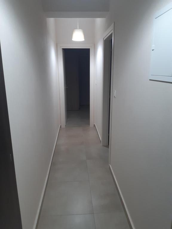 Theo and Irin's Houses - 7