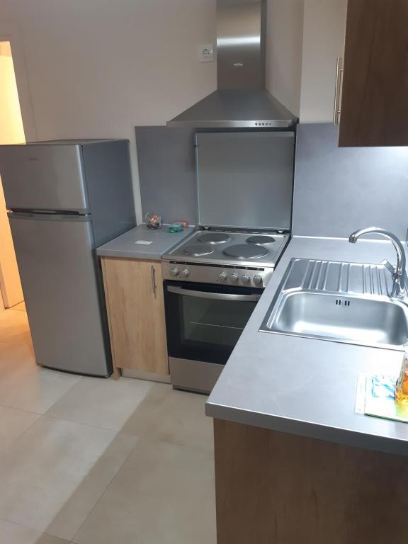 Theo and Irin's Houses - 12